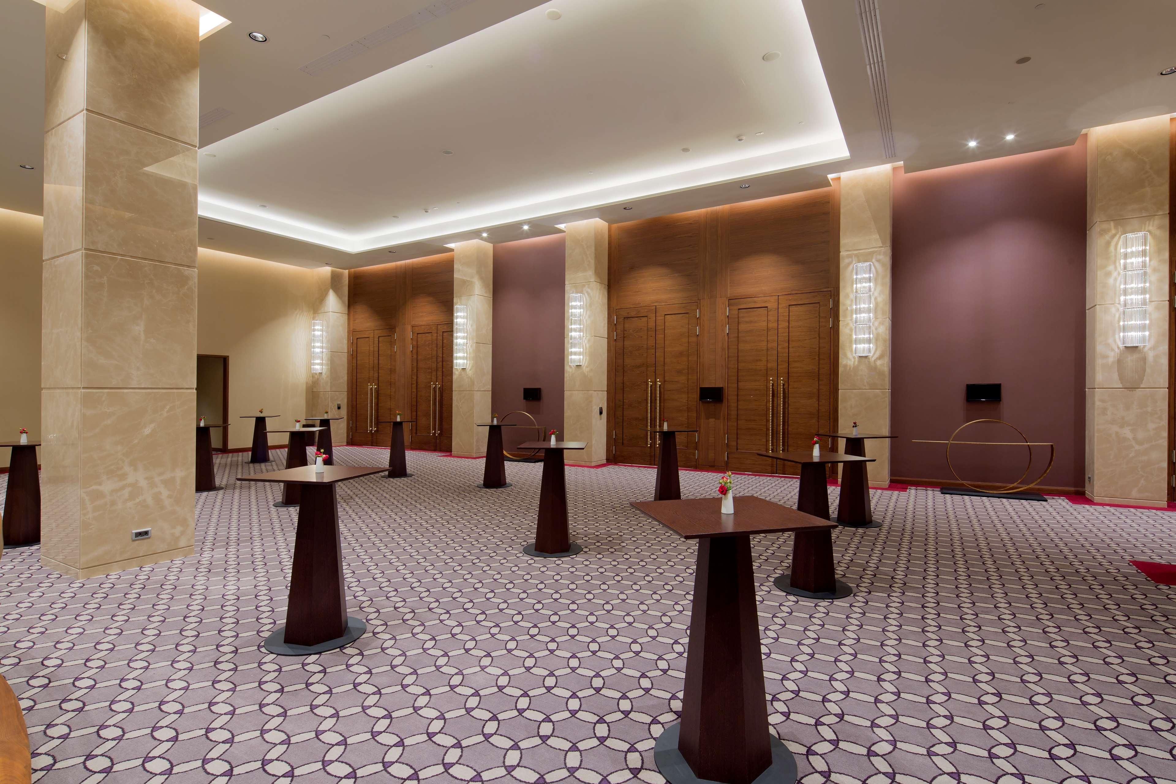 Hilton Batumi Hotel Bagian luar foto The Grand Ballroom