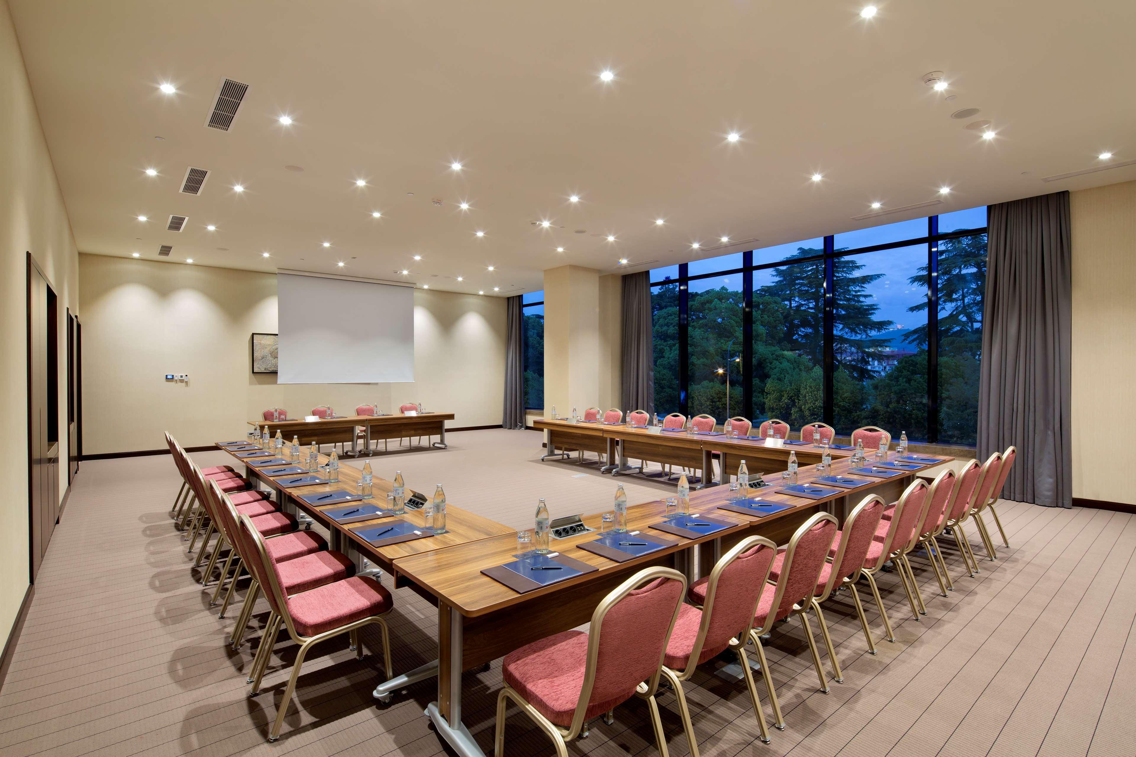 Hilton Batumi Hotel Bagian luar foto Meeting room