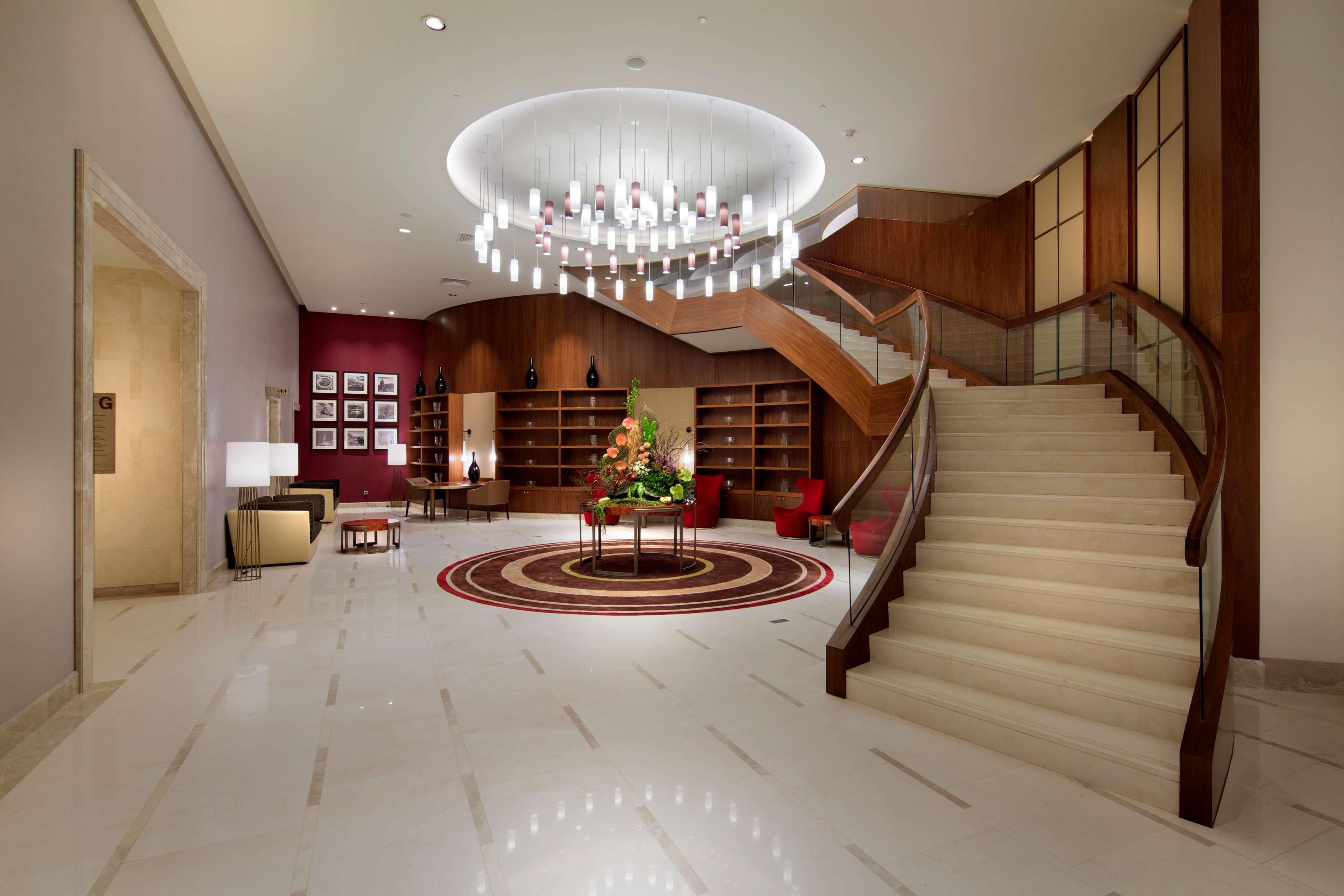 Hilton Batumi Hotel Bagian luar foto The lobby of the hotel