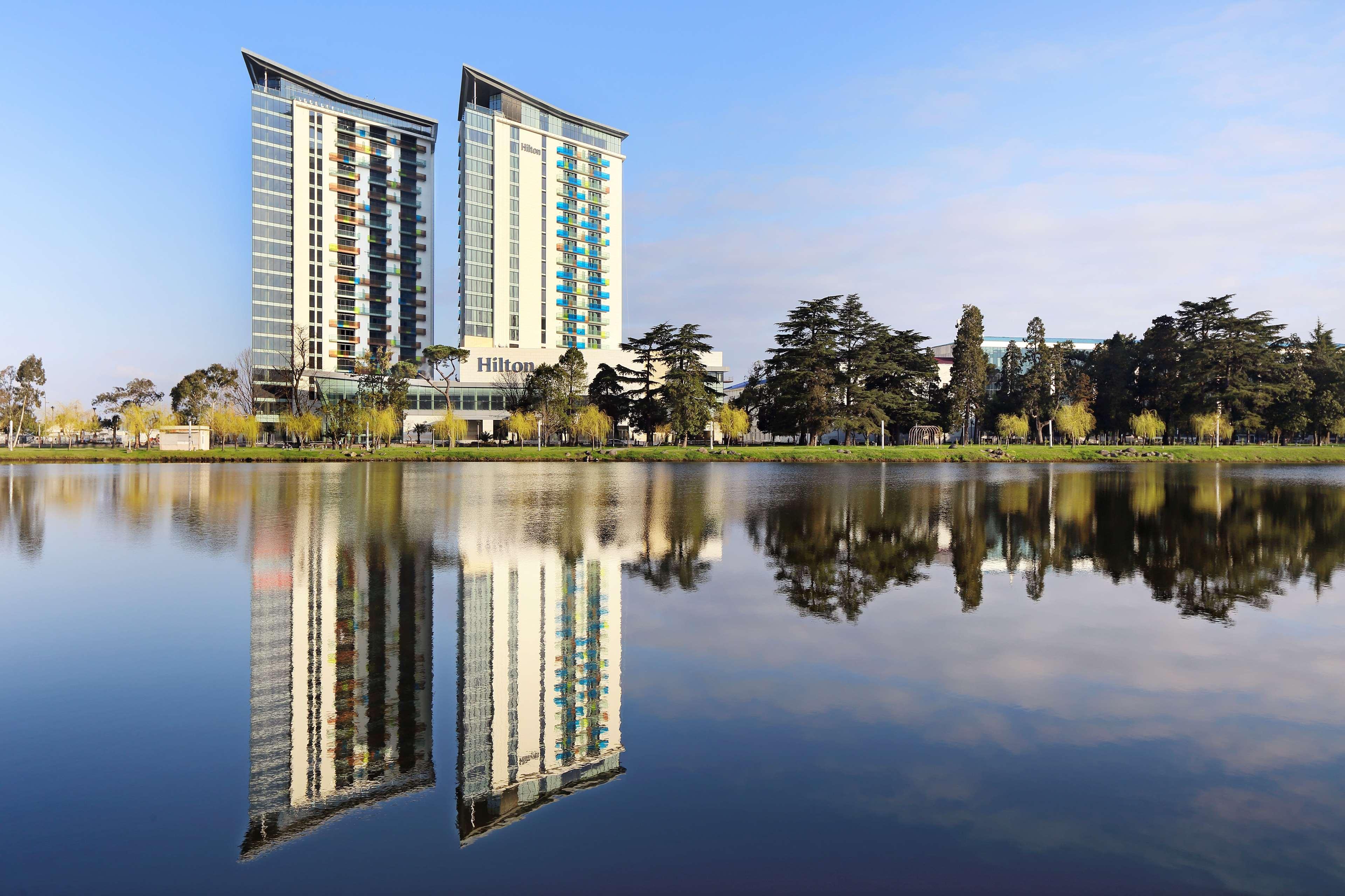 Hilton Batumi Hotel Bagian luar foto