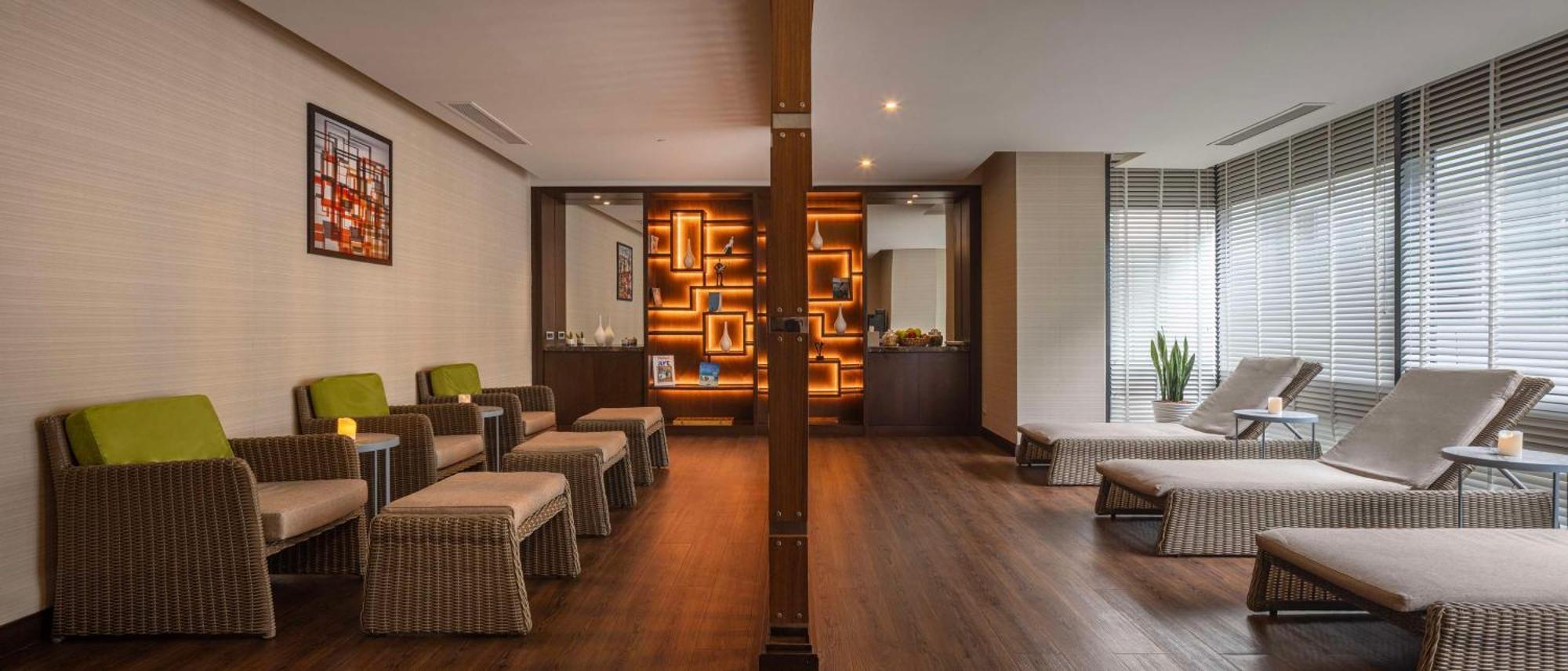 Hilton Batumi Hotel Bagian luar foto The spa at the hotel