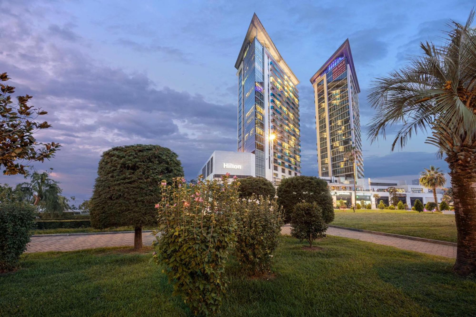 Hilton Batumi Hotel Bagian luar foto The West End