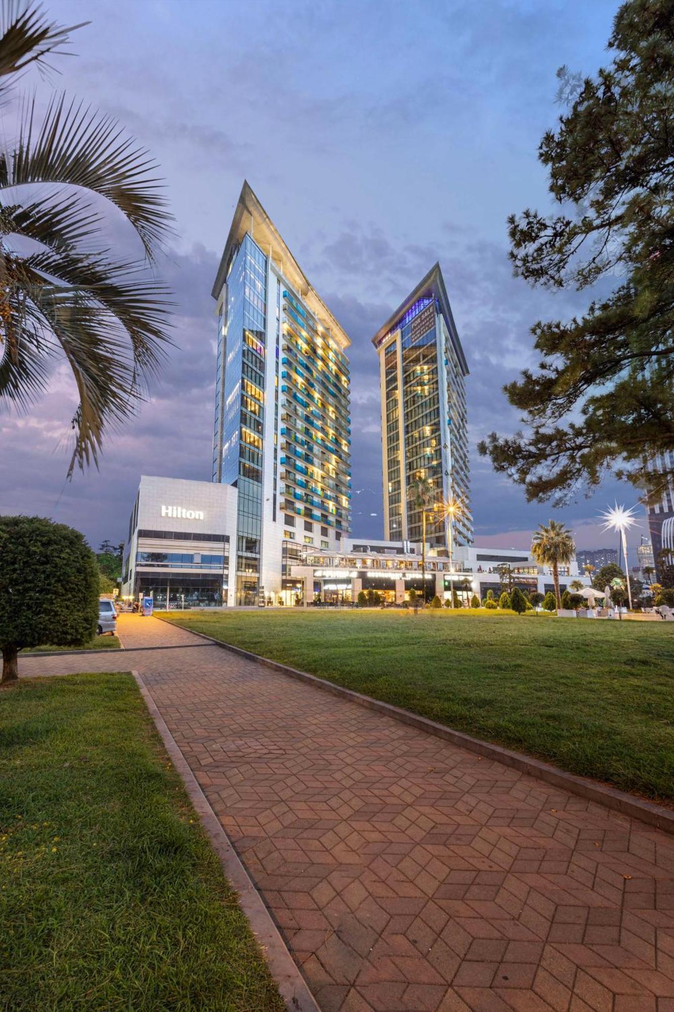 Hilton Batumi Hotel Bagian luar foto